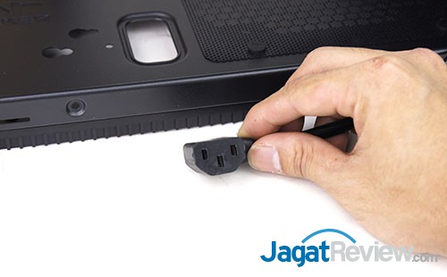 Review HAF Stacker 915F: Casing Gaming Untuk Sistem Mini-ITX 8 SDSC04331