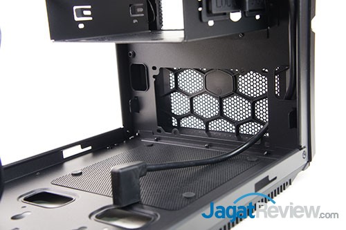 Review HAF Stacker 915F: Casing Gaming Untuk Sistem Mini-ITX 7 SDSC04341