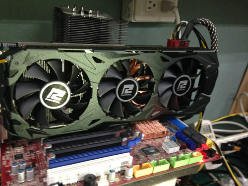 PowerColor Siapkan Radeon R9 290X dengan Sistem Pendingin PCS+ 2 powercolor radeon r9 290Xpcs+ 02
