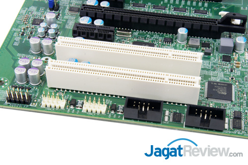 Review Supermicro C7Z87: Motherboard Intel Haswell Desktop dari Produsen Spesialis Server 7 supermicro c7z87 headers