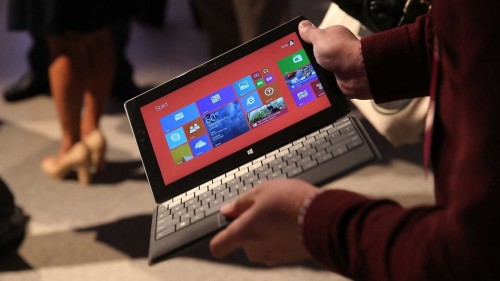 Microsoft Akan Hadirkan Surface Mini 8 Surface bisa jadi akan hadir dalam ukuran lebih kecil, 8