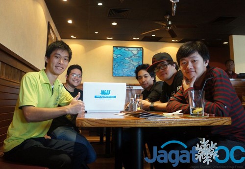Tahun 2014 Bagi Overclocker: Apa yang akan berbeda? 10 JagatOC Team (kiri-kanan): Dendy 'r0yal_flush', Alva