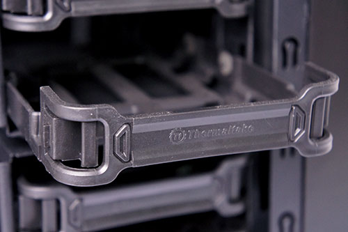 Hands-On Review Thermaltake Urban S31: Lengkap Dengan Dock Hard Disk! 35 Lalu Anda tarik kearah belakang