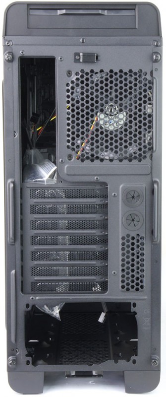 Hands-On Review Thermaltake Urban S31: Lengkap Dengan Dock Hard Disk! 3 Tampak belakang