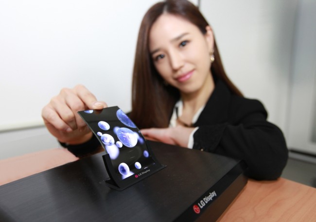 LG Bersama Sony Siap Hadirkan Wearable Berlayar Fleksibel 4 LG1