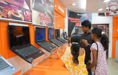 Selama 2013 Penjualan PC Menurun, Kecuali Lenovo 1 Lenovo 2