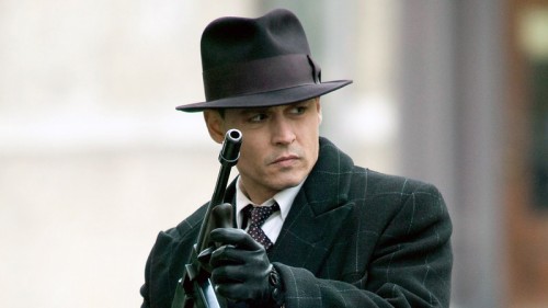 Jonny Depp akan Berperan Sebagai Doctor Strange? 1 Public-Enemies_Johnny-Depp-windowpane-check_top_Image-credit-Universal-Pictures1