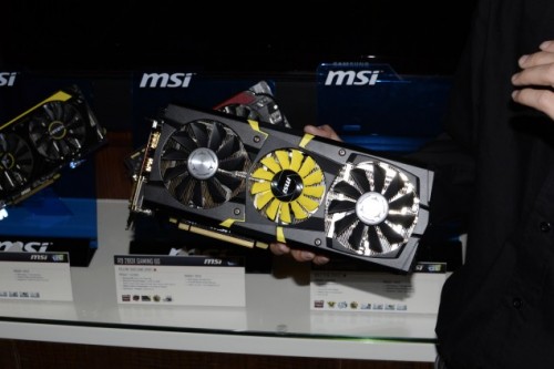 MSI Tunjukkan R9 290X Lightning Pada Ajang CES 2014 3 Radeon-R9-290X-Lightning-635x423