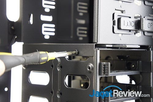 HAF Stacker 935 (925 + 915R): Casing Full Mod Tower dengan Konfigurasi Tanpa Batas 6 SDSC00061