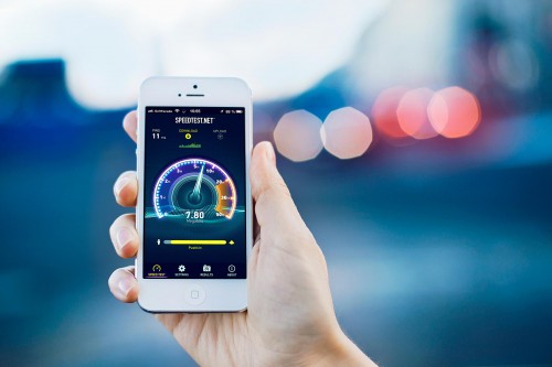 Pengguna iPhone Boroskan Data untuk Download 1 iphone