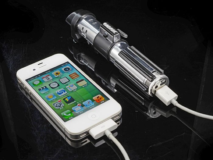 Charger Portabel Lightsaber untuk iPhone 23 sw 1