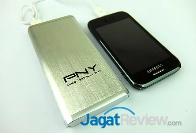 Review Power Bank PNY Power-T82: Desain Tipis dengan Daya Besar 32 DSCF0100