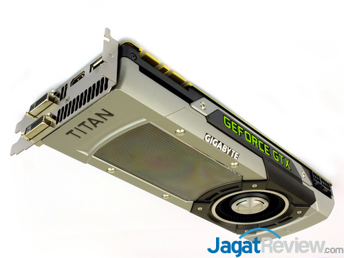 Preview Gigabyte NVIDIA GeForce GTX TITAN Black 3 DSCF2668s