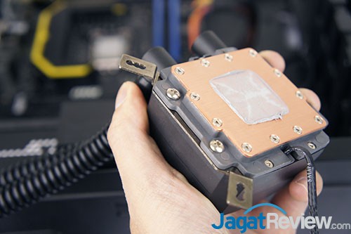 Review Cooler Master Nepton 280L, Water Cooling dengan Radiator Ekstra Besar 24 Hasil contact yang kami dapat dengan mounting tanpa obeng