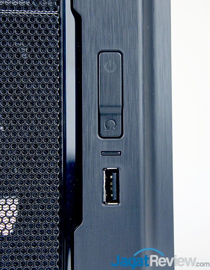 Preview Casing Cooler Master Elite 130 14 Tombol Power + Reset dan sebuah port USB 2.0