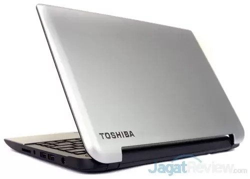 Review Toshiba Satellite NB10t: Notebook untuk Pengguna Harian 33 Toshiba Satellite NB10t 2