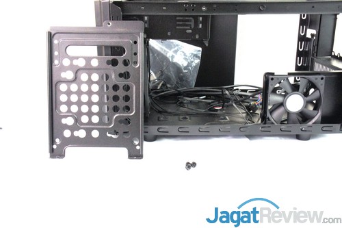 Hands-On Review Cooler Master Elite 130: Casing Mini-ITX Yang Mendukung Water Cooling Compact 14 SONY DSC