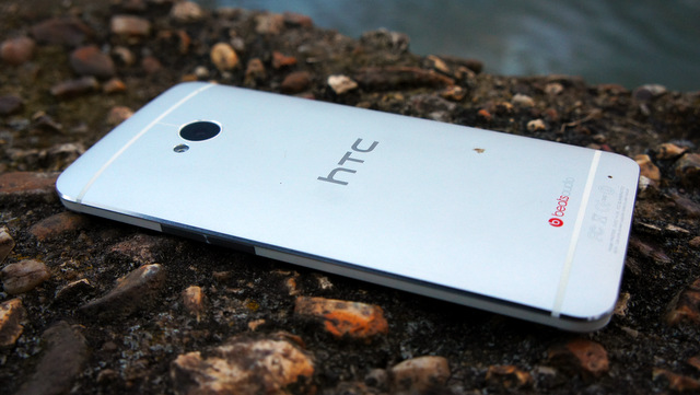 HTC Akhirnya Berniat Masuk ke Pasar Smartphone  htc 1
