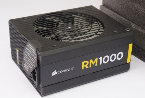 Hands-On Review Power Supply 1000 Watt Corsair RM Series: RM1000 18 DSC05674s