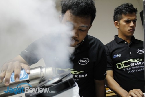 Team B: Iqbal Rizki 'qibalramadhan' & Windra 'speedocers'