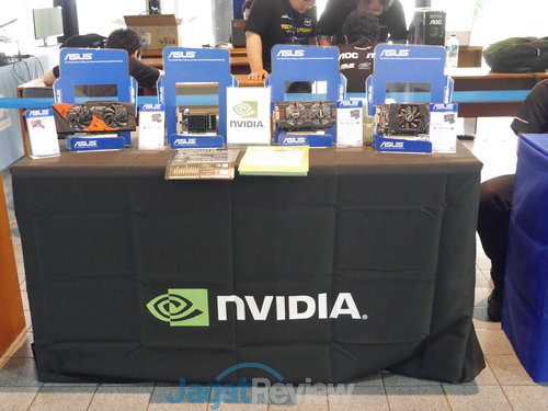 Pengenalan Teknologi Terbaru di Seminar Techno Update 2014 12 P1010401