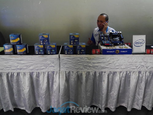 Pengenalan Teknologi Terbaru di Seminar Techno Update 2014 11 P1010403