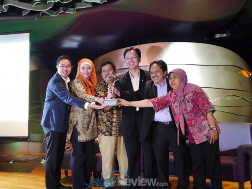 Smartfren Raih Penghargaan di Bidang Pendidikan 1 P1510067