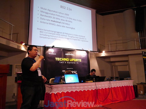 Pengenalan Teknologi Terbaru di Seminar Techno Update 2014 9 Techno Update 2014 (1)