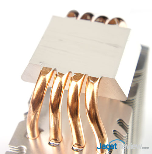 Tes Perbandingan 11 Heatsink Prosesor Murah 8 Apabila base dari heatsink rata maka kami akan memprioritaskan untuk memberikan thermal paste pada base heatsink