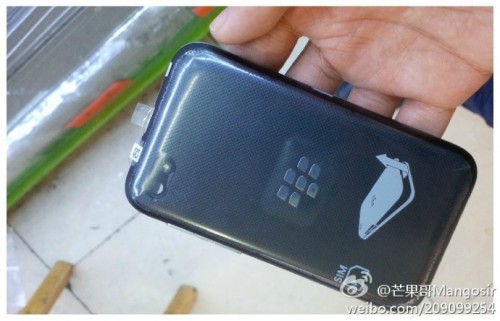 Penampakan BlackBerry Kopi Muncul di Dunia Maya 2 blackberry-kopi