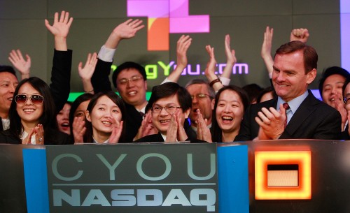ChangYou Investasikan $600 Juta untuk Developer Mobile Game 1 Changyou Executives Celebrate Company's IPO On NASDAQ