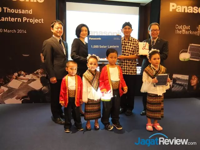 Panasonic Bekerja Sama dengan IBEKA Sumbangkan 1000 Solar Lantern untuk Indonesia 21 panasonic2