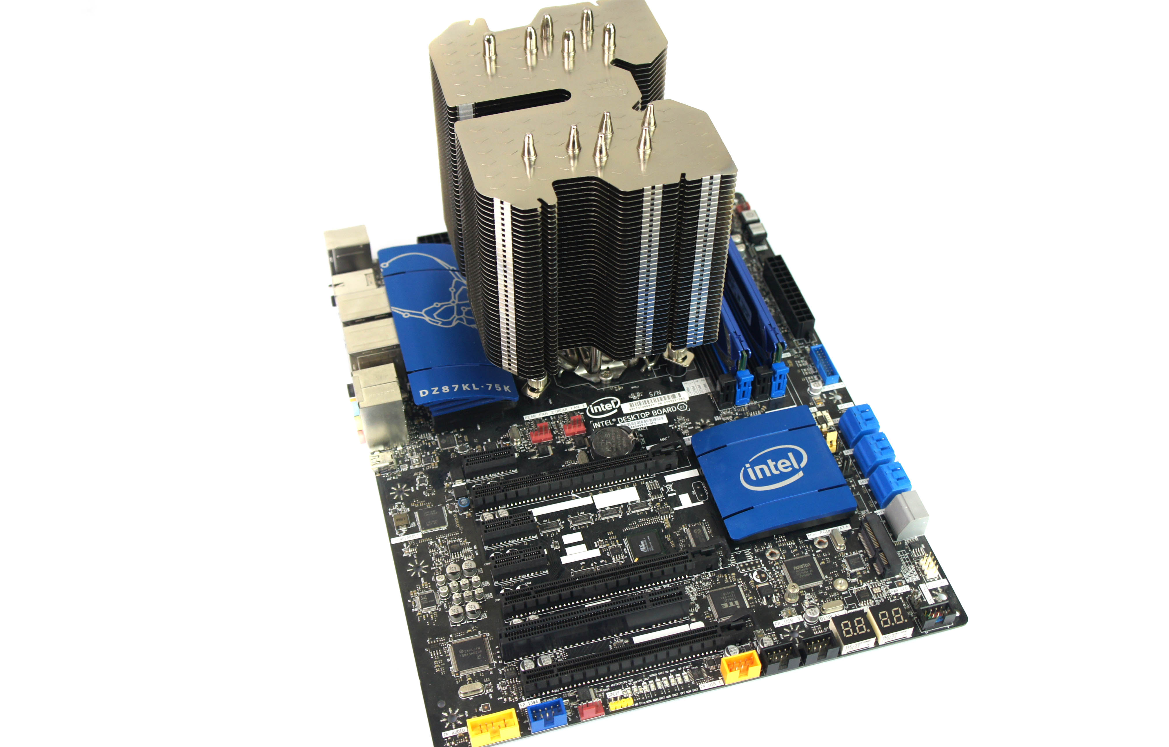 Review Deepcool Lucifer: Heatsink Fanless Berukuran Besar! 66 DSC07713
