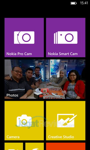 Review Nokia Lumia 1020: Windows Phone 8 dengan Kamera Terbaik 5 Nokia Lumia 1020 - Start Screen