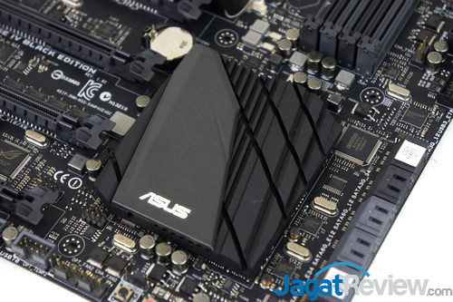 Overclocking Review: ASUS ROG Rampage IV Black Edition 13 RIVBE_02s
