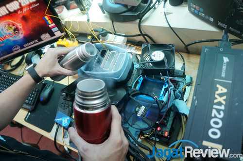 Overclocking Review: ASUS ROG Rampage IV Black Edition 5 RIVBE_4WayExtreme4s