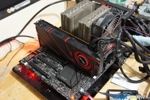 Overclocking Review: ASUS ROG Rampage IV Black Edition 1 SONY DSC