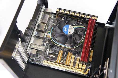 Hands-On Review Jonsbo V3: Simplicity at It's best! 7 Rakit 1