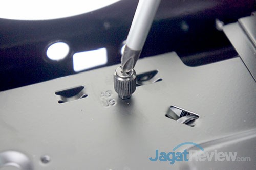 Hands-On Review Casing Special Edition: NZXT Phantom 410 Chimera! 10 Pasangkan Stand-Off motherboard terlebih dahulu