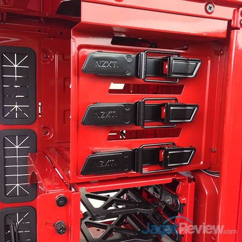 Hands-On NZXT Phantom 530: Hot, Red, And Sexy! 3 Drive bay 5.5