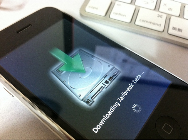 Malware Pencuri ID Ditemukan di iPhone Jailbreak 4 ios2