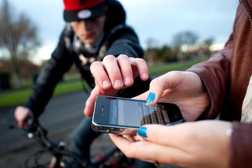 Pencurian Smartphone di AS Naik Dua Kali Lipat 1 maling