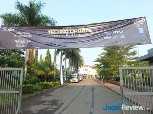Techno Update 2014 Bekasi: Pengenalan Ragam Teknologi Terbaru 1 technoupdatebekasi1