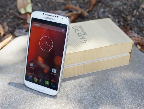 Samsung Galaxy S4 Dapatkan Update Fitur Terbaru 1 galaxy s4
