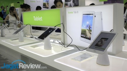 Acer - Computex 2014 - 07 - Iconia Tab 8