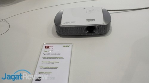 Computex 2014: Perangkat Display Terbaru dari Acer 2 Acer K137