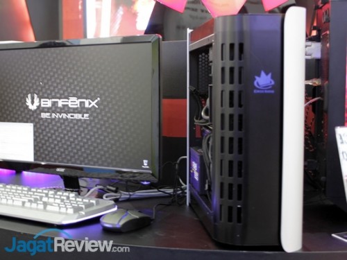 Computex 2014 Booth Raid: BitFenix 5 Computex 2014 - BitFenix (22)