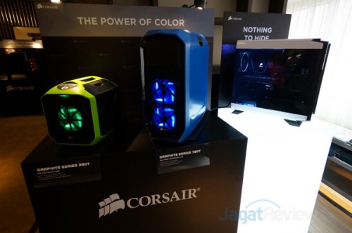 Corsair Pamerkan 3 Seri Casing Terbaru di Computex 2014 4 Perbandingan ukuran casing Graphite 380T dengan Graphite 780T.