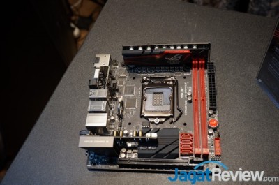 ASUS Perkenalkan Motherboard Seri ROG Terbaru 8 DSC08658