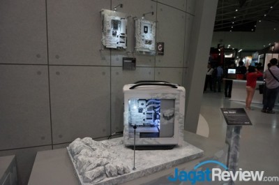 ASUS Boyong Motherboard Seri TUF di Computex 2014 1 DSC08839
